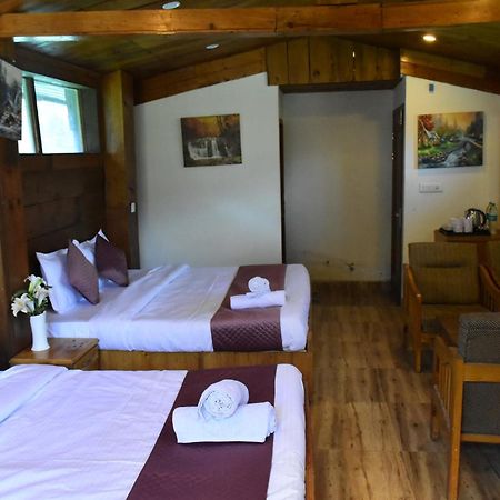 Hotel Jamla Inn Manāli Buitenkant foto