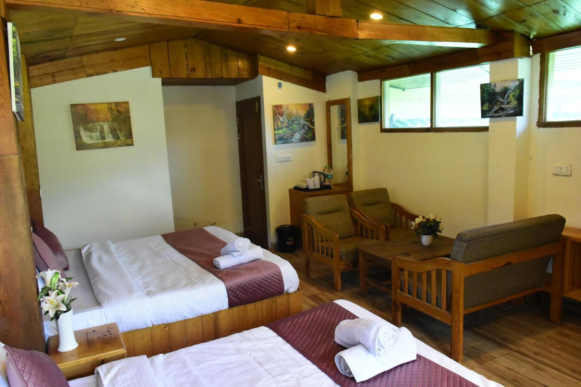 Hotel Jamla Inn Manāli Buitenkant foto