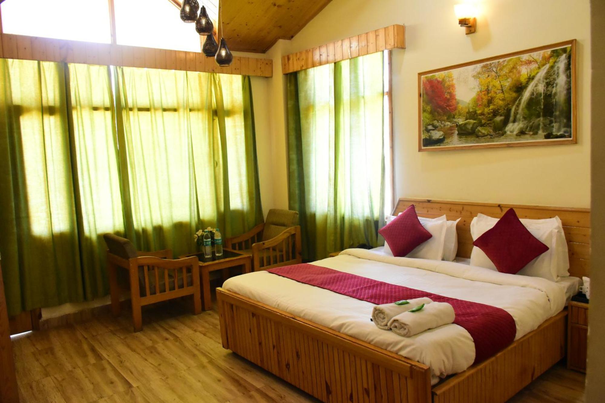 Hotel Jamla Inn Manāli Buitenkant foto