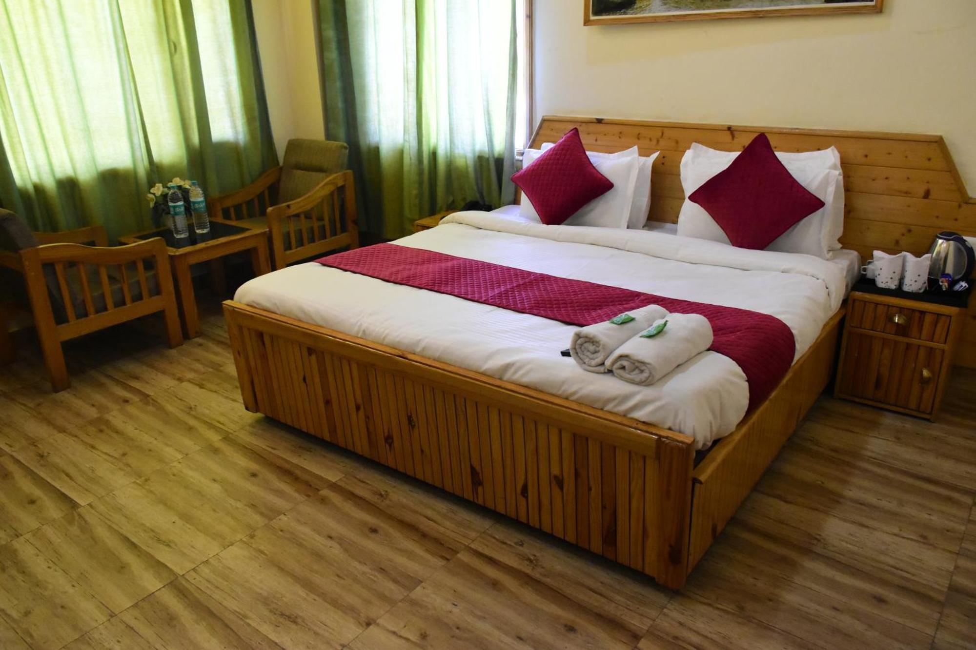Hotel Jamla Inn Manāli Buitenkant foto