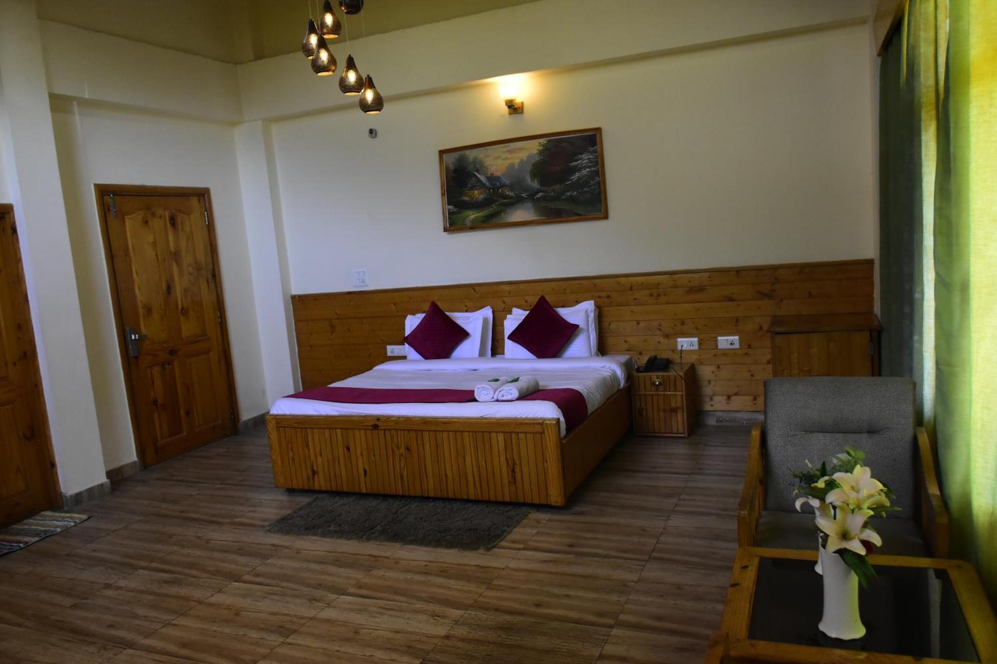 Hotel Jamla Inn Manāli Buitenkant foto
